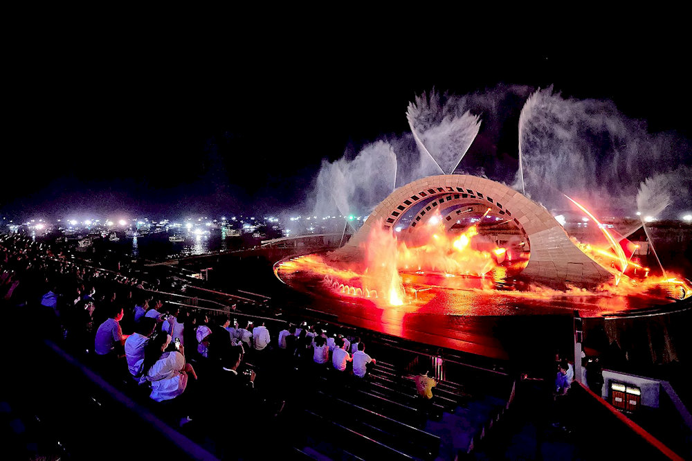 The spectacular Kiss of the Sea show is brought to life with impressive technological scale